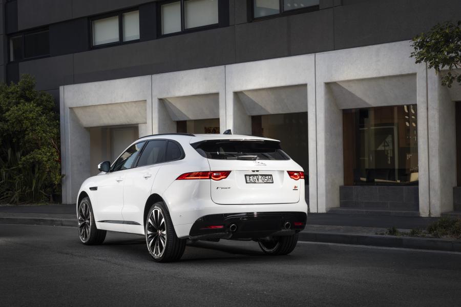  Jaguar F-Pace S P380 AWD 2019 года  (AU) (фото 16 из 29)